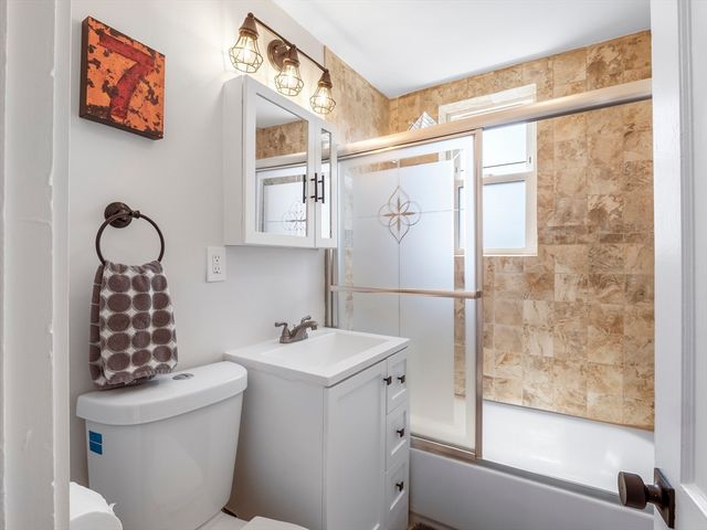 8 Walnut St 28, Everett, MA 02149