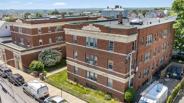 8 Walnut St 28, Everett, MA 02149