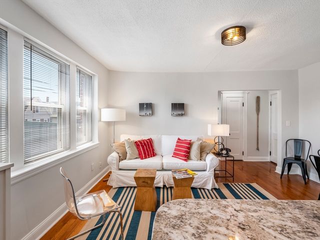 8 Walnut St 28, Everett, MA 02149