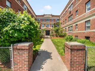 8 Walnut St 28, Everett, MA 02149