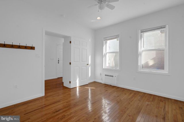 400 15TH ST SE, Washington, DC 20003