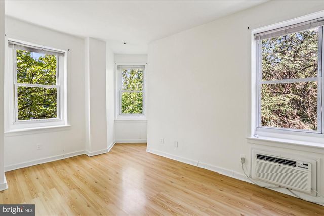 400 15TH ST SE, Washington, DC 20003