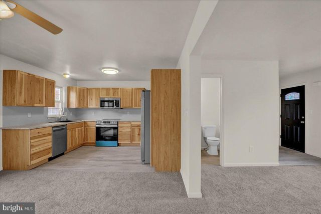 407 GROFFDALE RD, Quarryville, PA 17566