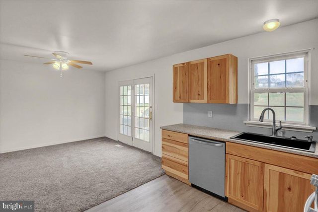 407 GROFFDALE RD, Quarryville, PA 17566