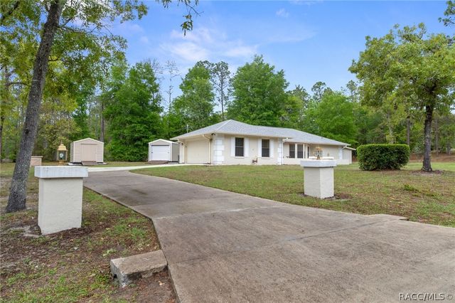 9000 SW 206th Court Road, Dunnellon, FL 34431