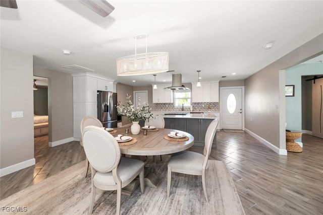 7238 Coca Sabal LN, Fort Myers, FL 33908