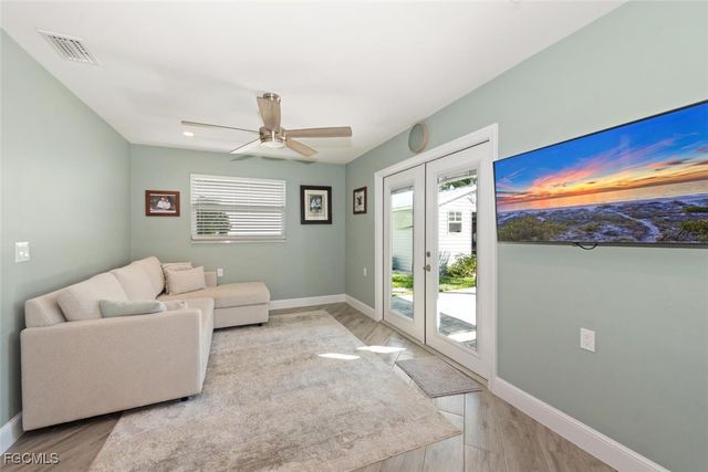 7238 Coca Sabal LN, Fort Myers, FL 33908