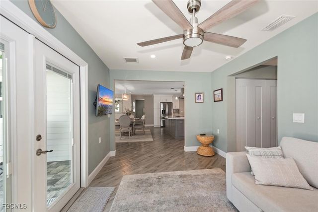 7238 Coca Sabal LN, Fort Myers, FL 33908