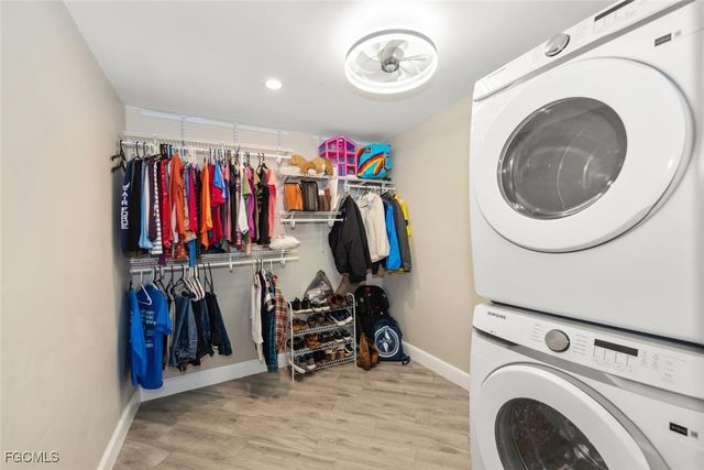 7238 Coca Sabal LN, Fort Myers, FL 33908