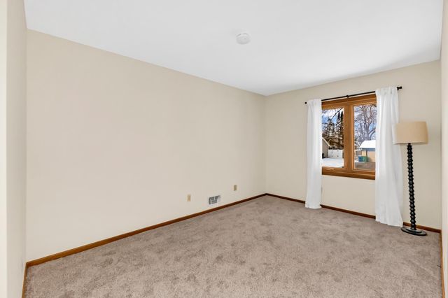 9969 108th Place N, Maple Grove, MN 55369