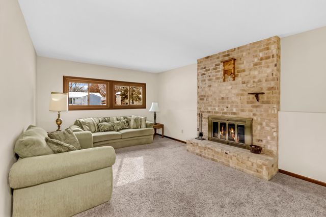 9969 108th Place N, Maple Grove, MN 55369