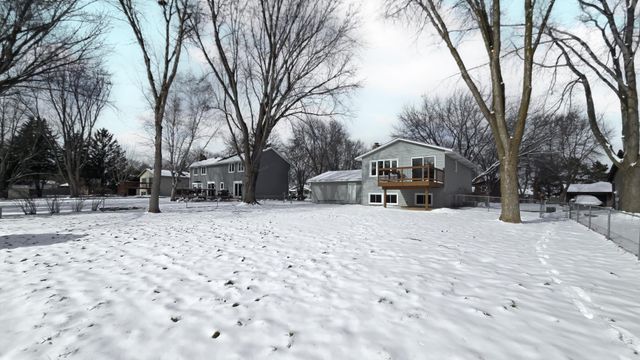 9969 108th Place N, Maple Grove, MN 55369