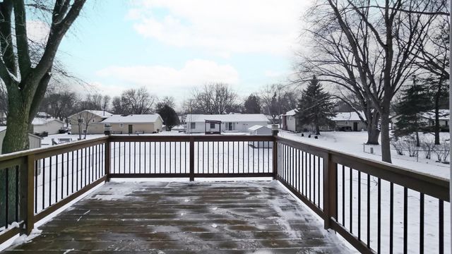 9969 108th Place N, Maple Grove, MN 55369