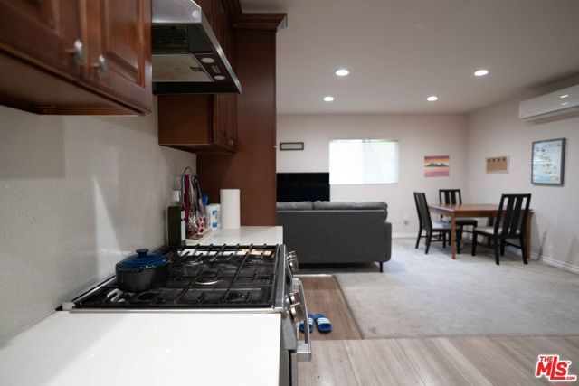 306 E 36th Street 306, Los Angeles, CA 90011