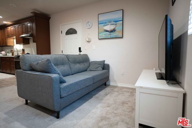 306 E 36th Street 306, Los Angeles, CA 90011