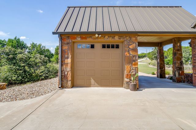 8225 Scotscraig Court, Cleburne, TX 76033