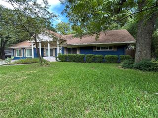 11303 Oakwood DR, Austin, TX 78753