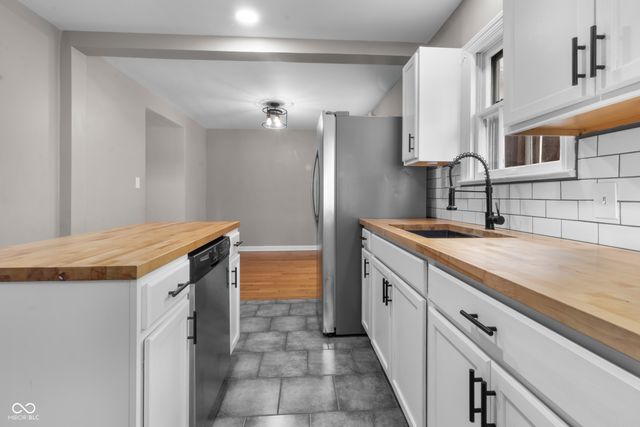 2533 Kessler Boulevard East Drive, Indianapolis, IN 46220