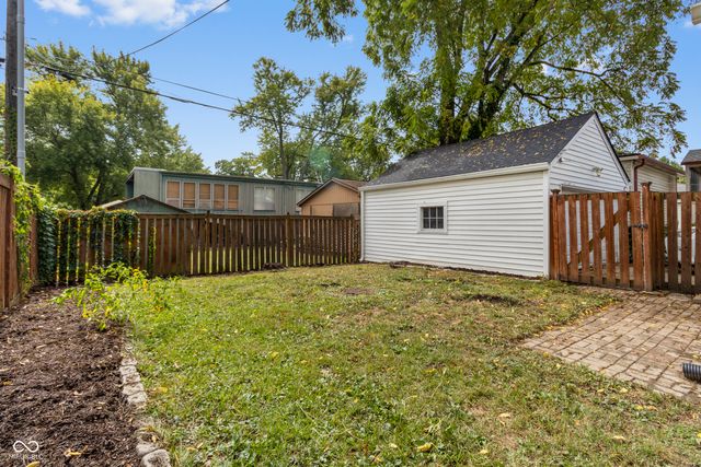2533 Kessler Boulevard East Drive, Indianapolis, IN 46220
