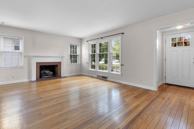 2533 Kessler Boulevard East Drive, Indianapolis, IN 46220