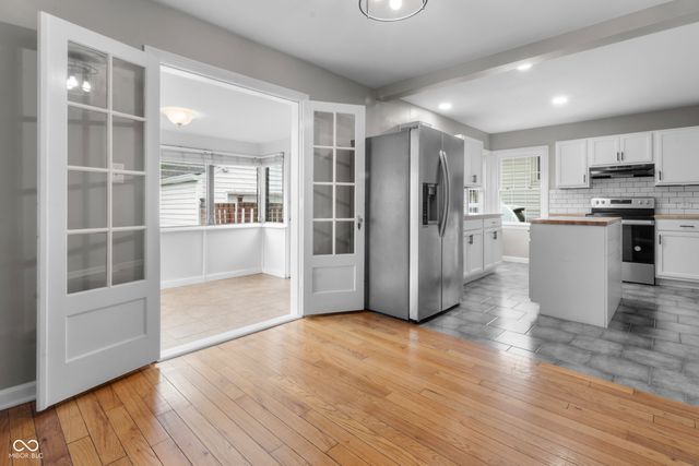 2533 Kessler Boulevard East Drive, Indianapolis, IN 46220