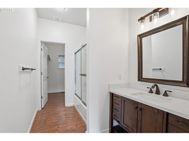 419 Ne 7TH Ave, Camas, WA 98607