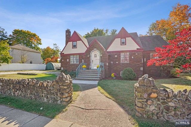 7-02 Morlot Avenue, Fair Lawn, NJ 07410