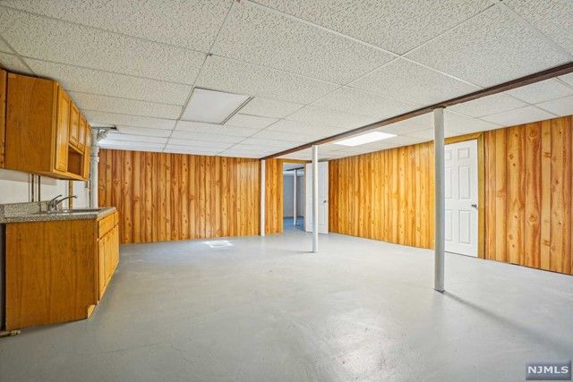 7-02 Morlot Avenue, Fair Lawn, NJ 07410