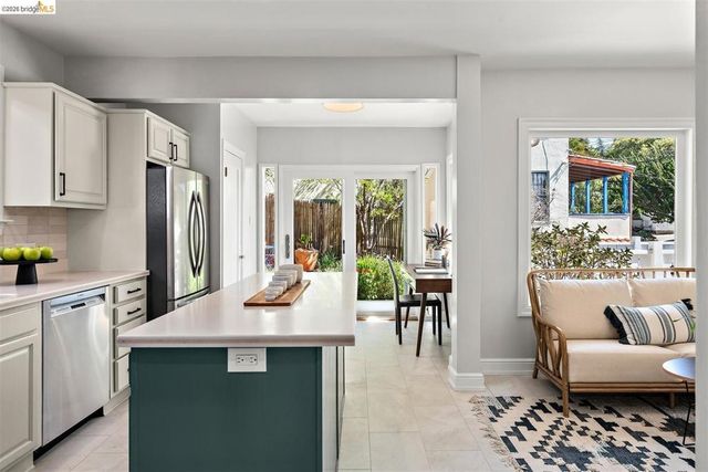 2121 Eunice Street, Berkeley, CA 94709