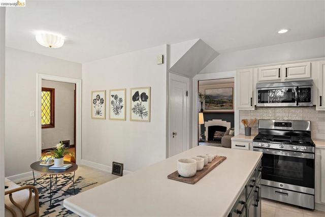 2121 Eunice Street, Berkeley, CA 94709