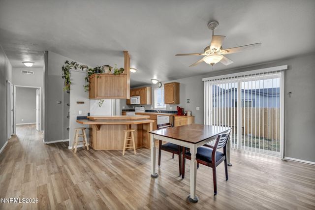 213 Glen Vista Drive, Dayton, NV 89403