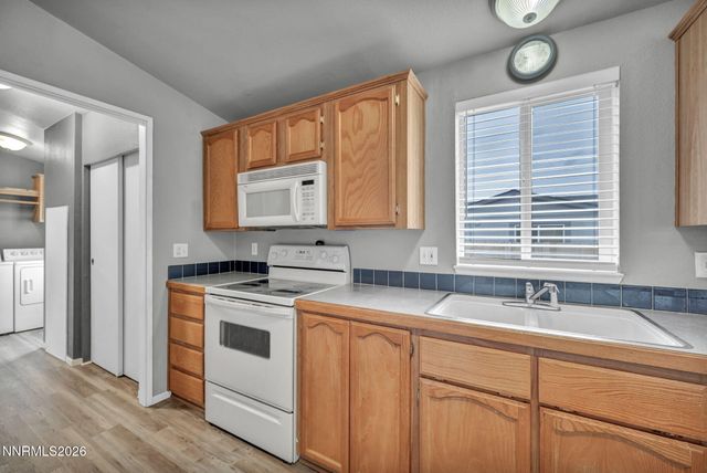 213 Glen Vista Drive, Dayton, NV 89403