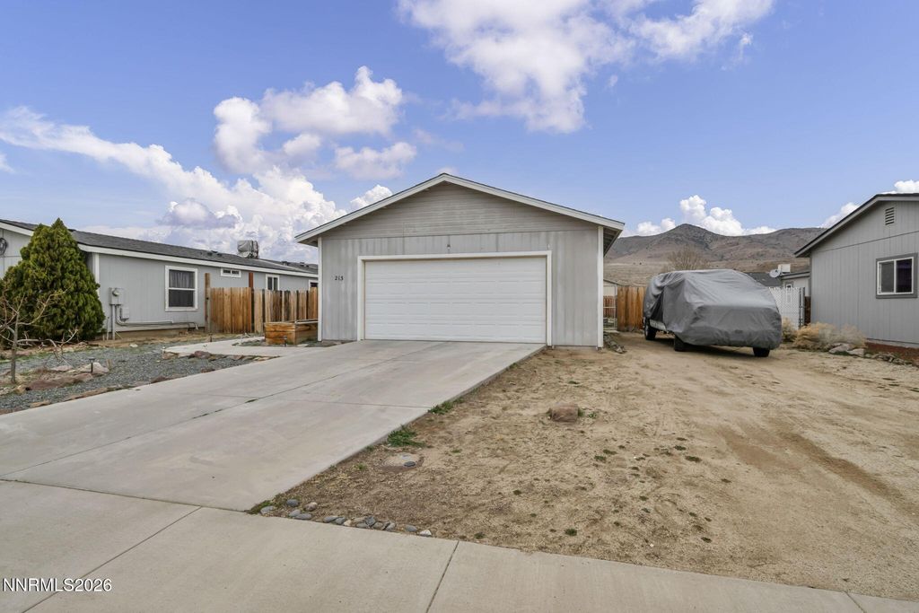 213 Glen Vista Drive, Dayton, NV 89403