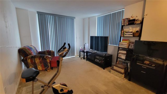 219 NW 12th Ave 1004, Miami, FL 33128