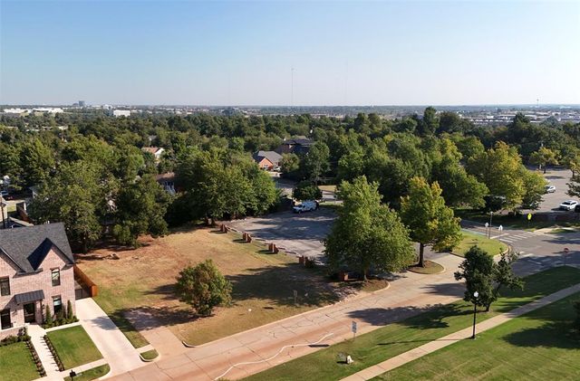 813 NW 44th Street, Oklahoma City, OK 73118