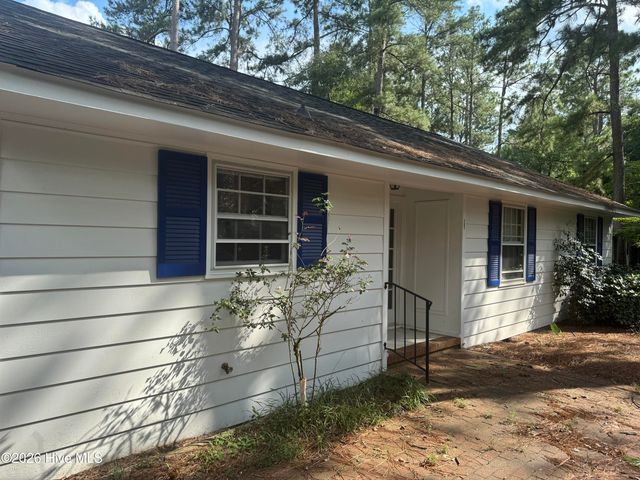 165 Duffers Lane, Southern Pines, NC 28387