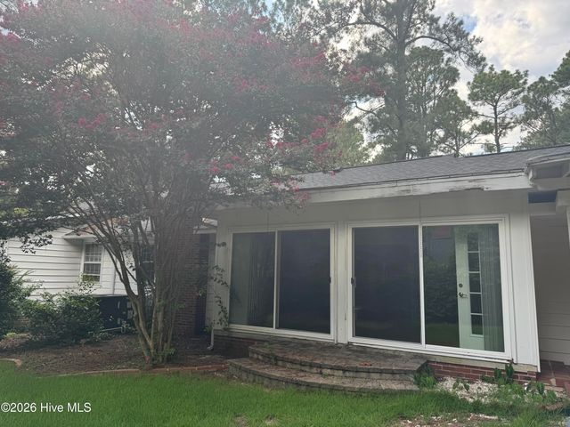 165 Duffers Lane, Southern Pines, NC 28387
