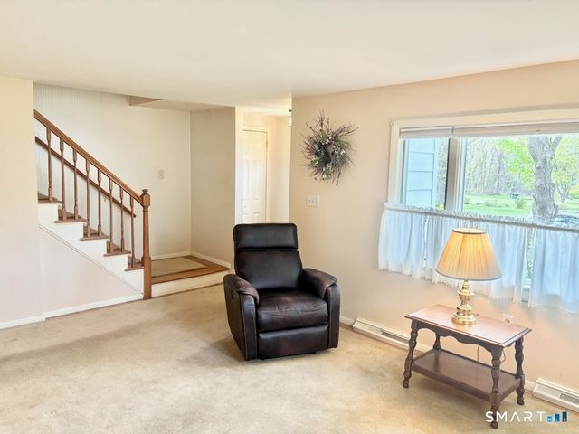 102 Diane Drive, Manchester, CT 06040