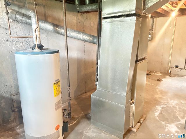 102 Diane Drive, Manchester, CT 06040