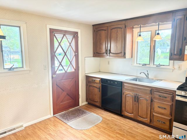 102 Diane Drive, Manchester, CT 06040