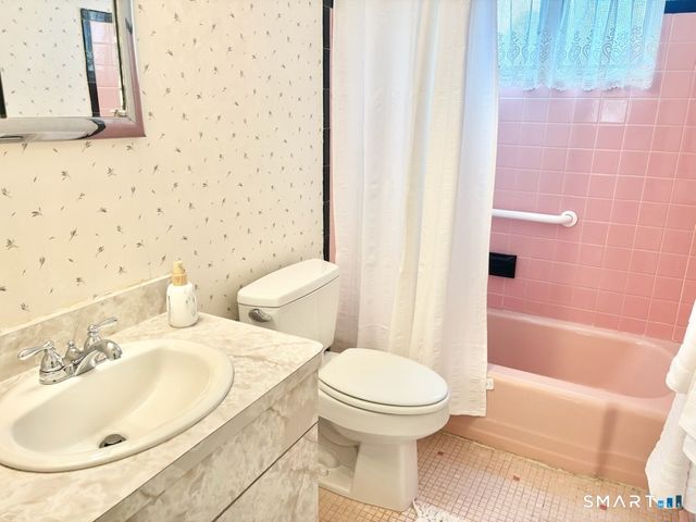 102 Diane Drive, Manchester, CT 06040