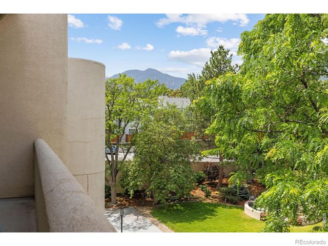 1140 Portland Place 306, Boulder, CO 80304