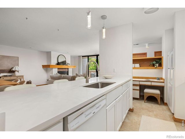 1140 Portland Place 306, Boulder, CO 80304