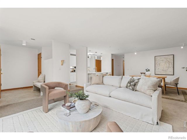 1140 Portland Place 306, Boulder, CO 80304