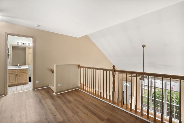620 N CHARTER HALL Drive, Palatine, IL 60067
