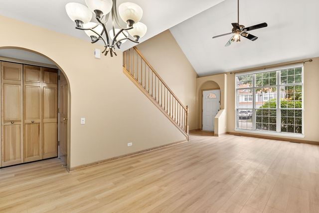 620 N CHARTER HALL Drive, Palatine, IL 60067