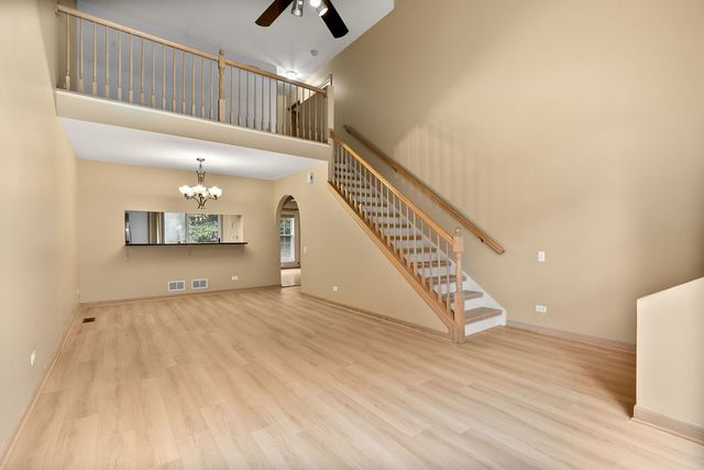 620 N CHARTER HALL Drive, Palatine, IL 60067