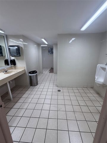 2851 S Palm Aire Dr 506, Pompano Beach, FL 33069