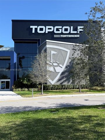 2851 S Palm Aire Dr 506, Pompano Beach, FL 33069