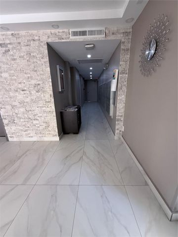 2851 S Palm Aire Dr 506, Pompano Beach, FL 33069